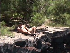 Jason Crew takes to the beautiful outdoors of Hawaii for his solo jerk-off video. The light hits that smooth, toned body perfectly as he whips out tha